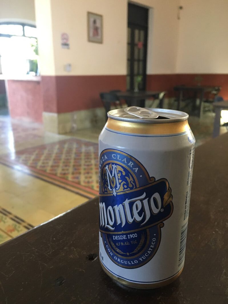 メキシコの缶ビール