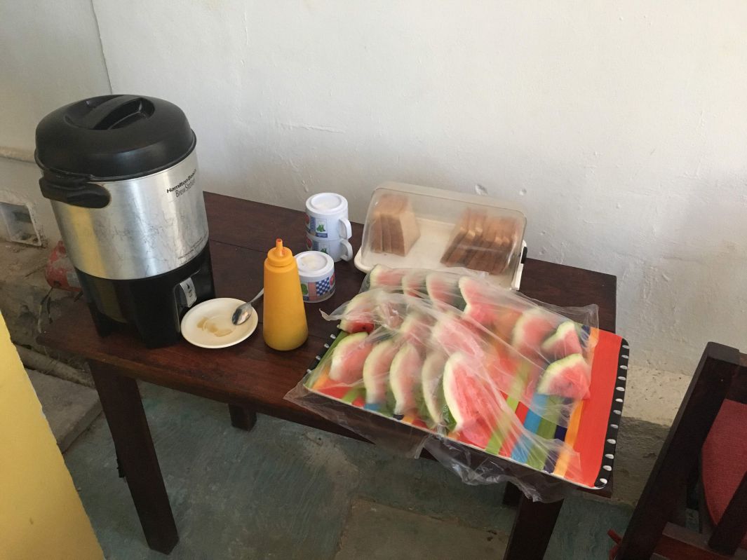 朝食
