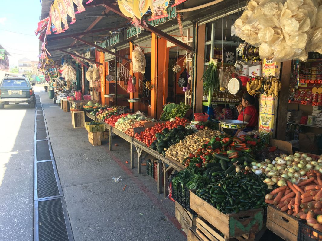 露店の野菜果物