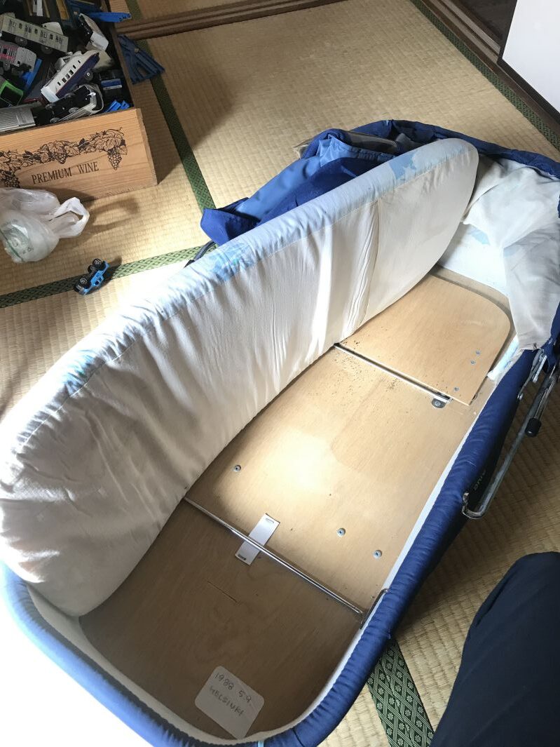 ベビーカーのボックス内