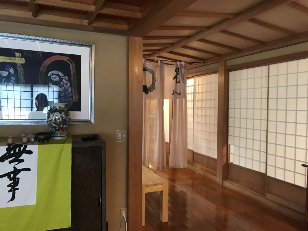 店内の廊下