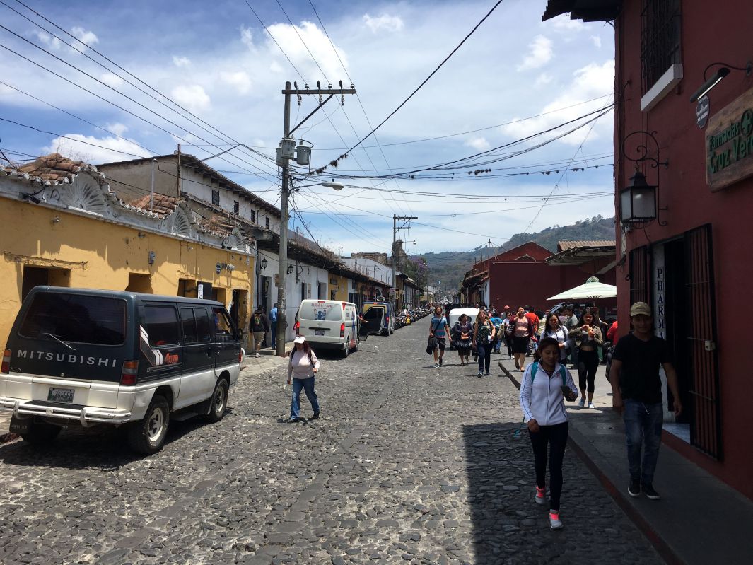 アンティグアの晴れた街並み