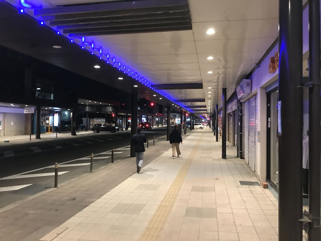 人の少ない商店街