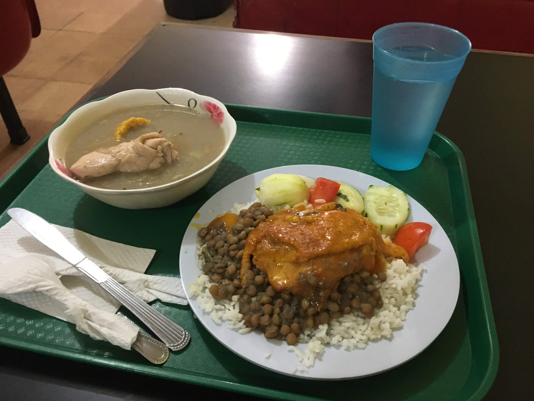 鶏肉尽くしのランチプレート