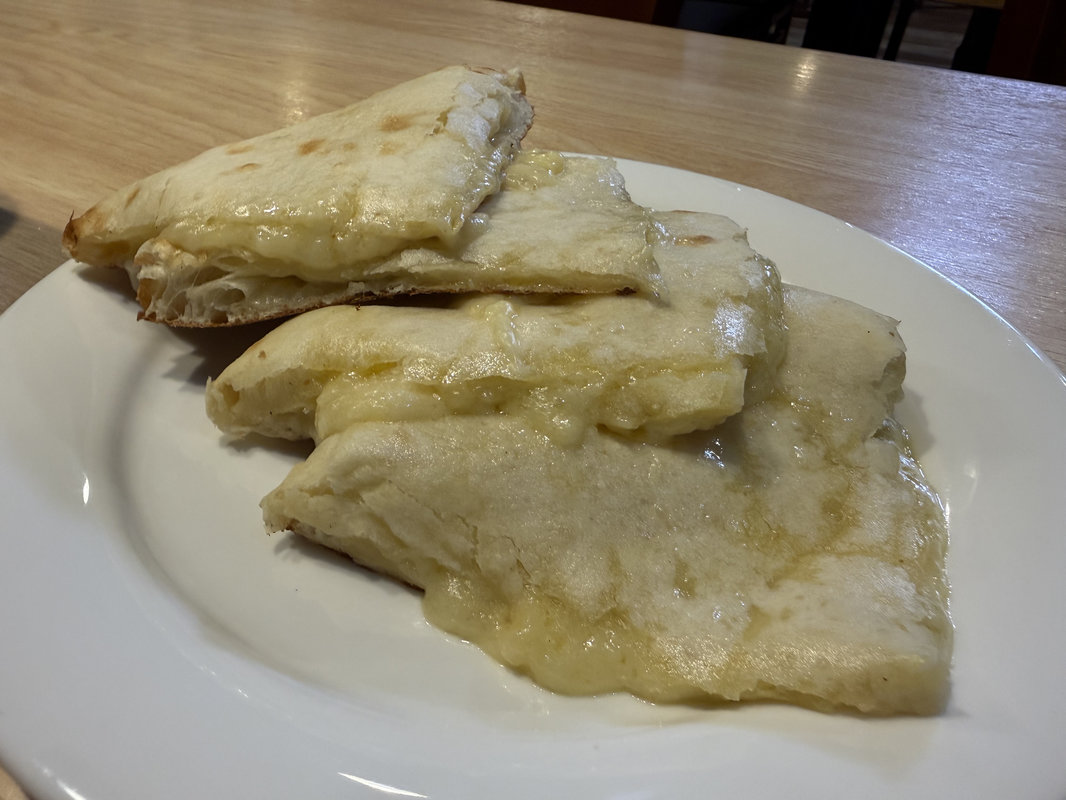 チーズナン